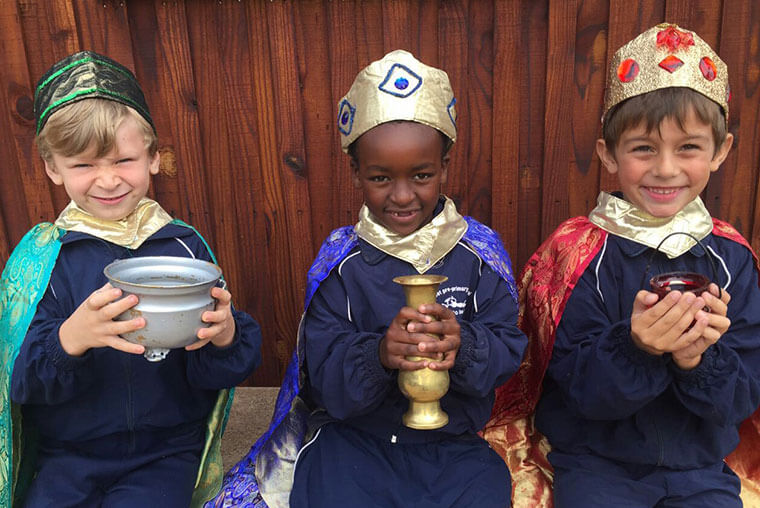 Puppet World Starlight Christmas